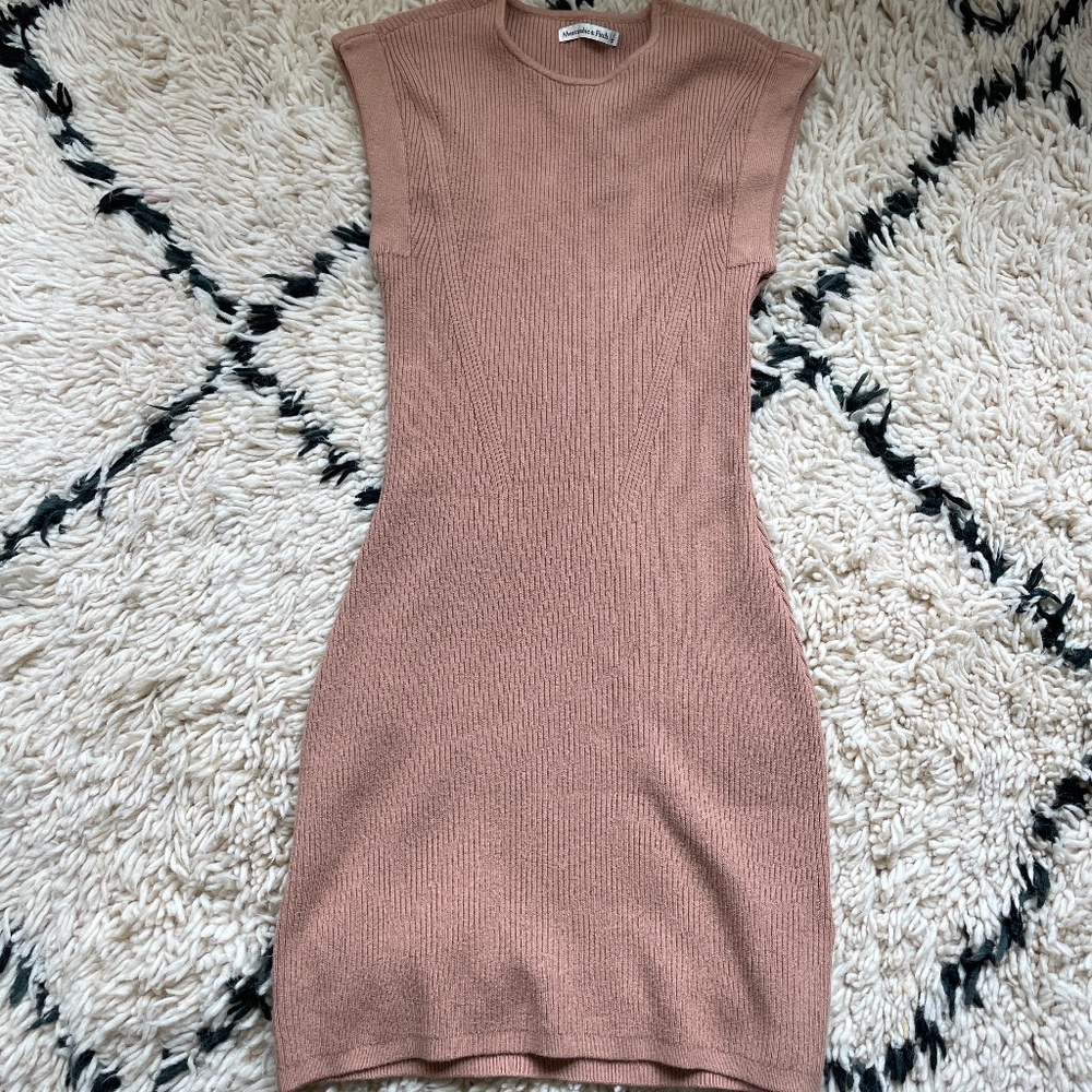 Abercrombie Taupe Sweater Dress size XS